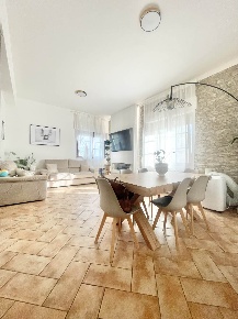 Foto Villa bifamiliare a Massarosa Bargecchia, Corsanico di 150 m²