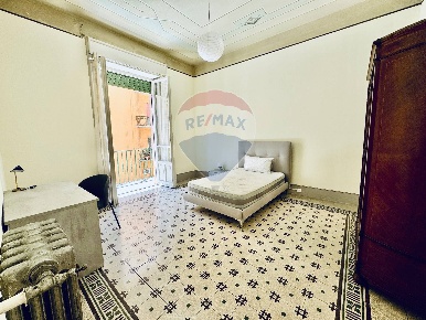 Foto Appartamento in Via Maqueda, Palermo Castellammare di 153 m²