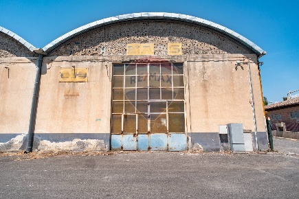 Foto Capannone industriale in C.da Fondo Cardinale (Strada Statale 192),