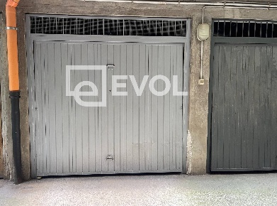 Foto Box in via Novara, Pasian di Prato Centro di 16 m² con 1 locali