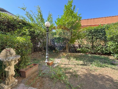 Foto Appartamento in Via Roma, Casalnuovo di Napoli Centro di 180 m²