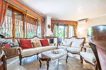 Foto Appartamento in Corso Moncalieri, Torino Cavoretto di 190 m²