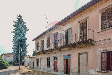Foto Casa indipendente in via quintino sella, Busto Arsizio Beata Giuliana