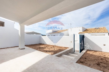 Foto Villa singola a Valledoria di 200 m² con 6 locali in vendita