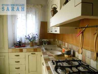 Foto Casa indipendente in Via Fratti, Viareggio Centro di 140 m² in vendita