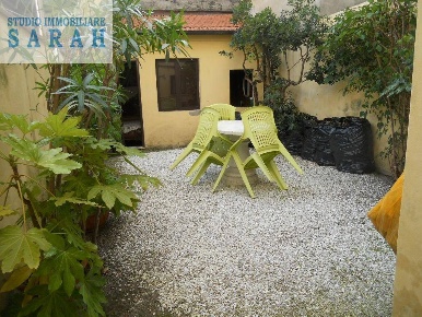 Foto Casa indipendente in Via Fratti, Viareggio Centro di 140 m² in vendita