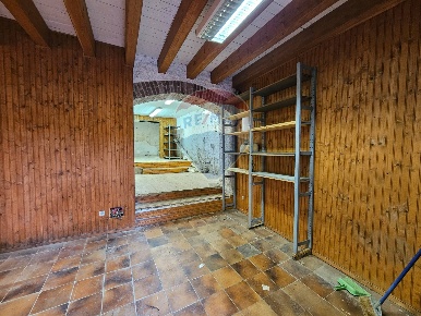 Foto Magazzino in Via Borgoratti, Genova Borgoratti di 50 m² in vendita