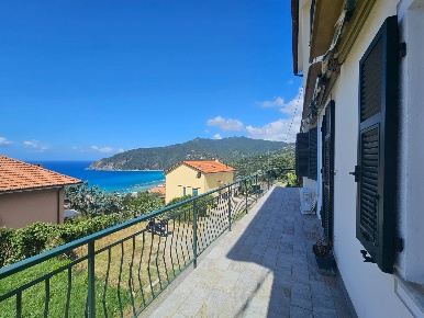 Foto Appartamento in Località Morteo, Moneglia Centro di 56 m² con 3 locali