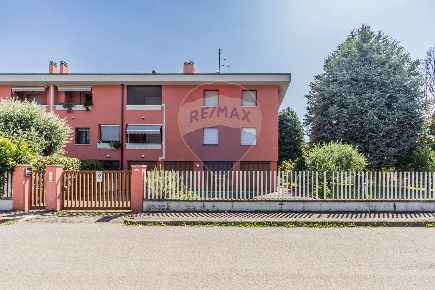 Foto Appartamento in Via Pietro Nenni, Vittuone di 72 m² con 3 locali