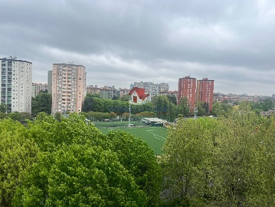 Foto Appartamento in Via Enrico Falck, Milano Gallaratese di 90 m²