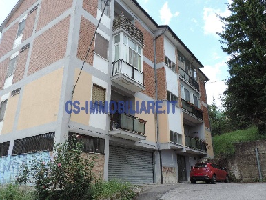 Foto Appartamento in Viale Firenze, Potenza Centro di 114 m² con 5 locali