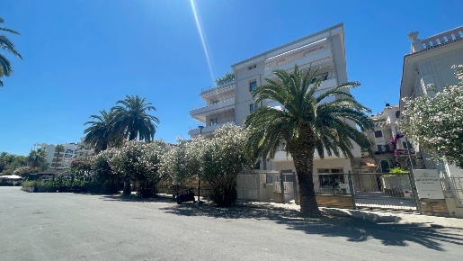 Foto Appartamento in Viale Cristoforo Colombo, San Benedetto del Tronto