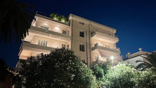 Foto Appartamento in Viale Cristoforo Colombo, San Benedetto del Tronto