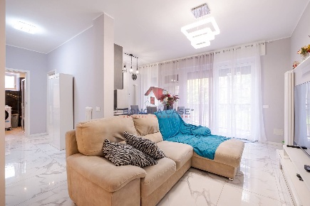 Foto Appartamento in Via Adolfo Omodeo, Milano Gallaratese di 86 m²