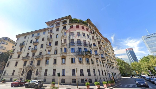 Foto Appartamento in Via Ippolito Nievo, Milano Sempione di 102 m²