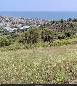 Foto Terreno residenziale a Grottammare di 1050 m² in vendita