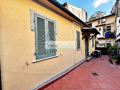 Foto Case semi ndipendenti in Via del Teatro, Pietrasanta di 50 m²
