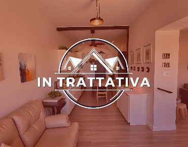 Foto Appartamento in VIA GIUSEPPE MAZZINI, Lozza di 254 m² con 4 locali