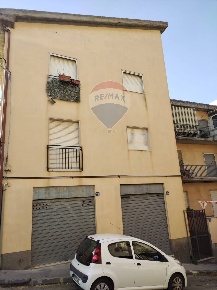 Foto Appartamento in via leopardi, Caltagirone Centro di 120 m² in vendita