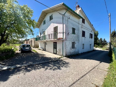Foto Case semi ndipendenti in Contrada Santa Giusta, Lanciano Centro