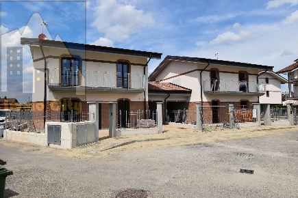 Foto Villa singola in Via Giacomo Leopardi, La Loggia Centro di 182 m²