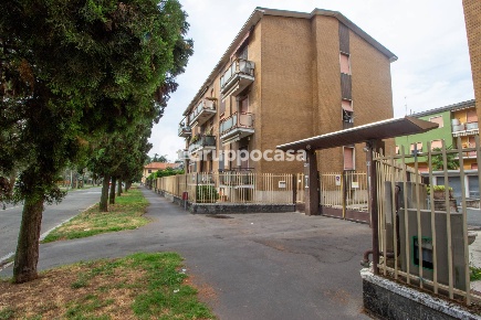 Foto Appartamento in Via Fanti, Magenta Centro di 95 m² con 3 locali