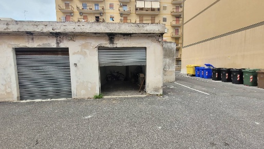 Foto Box in via Filisto, Siracusa Tica - Zecchino di 16 m² con 1 locali