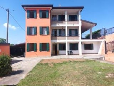 Foto Villa a schiera in via Camillo Benso Conte di Cavour, Camponogara