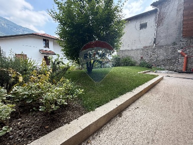 Foto Appartamento a Casazza di 84 m² con 3 locali in vendita