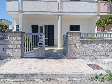 Foto Case semi ndipendenti in Via Walter Chiari, Melendugno Torre Dell'orso