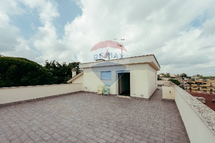 Foto Appartamento in Via Lucio Cassio, Roma Tomba di Nerone di 65 m²