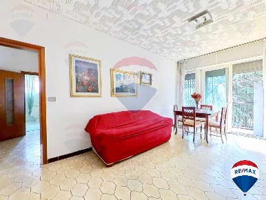 Foto Appartamento in via omodeo, Milano Gallaratese di 95 m² con 3 locali