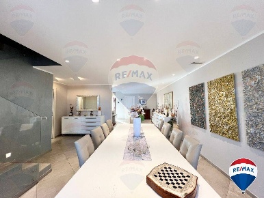 Foto Attico in Via Schenavoglia, Gaggiano Centro di 185 m² con 4 locali