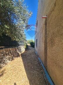 Foto Villa unifamiliare in contr. cavasecca, Noto di 192 m² con 5 locali