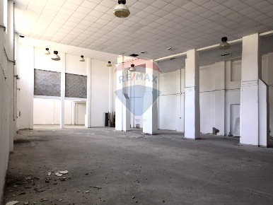 Foto Capannone industriale in Via Mastacchi, Livorno Shangai di 3682 m²