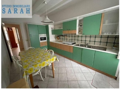 Foto Casa indipendente in Via San Martino, Viareggio Centro di 90 m²