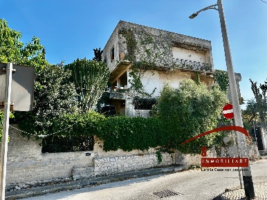 Foto Villa singola in via ovidio, Siracusa Belvedere - Tremmilia di 250 m²