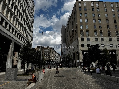 Foto Appartamento a Milano di 218 m² con 7 locali in vendita