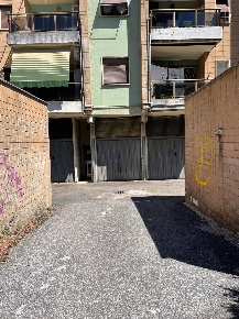 Foto Box in VIA DELLE BETULLE, Colleferro Centro di 14 m² con 1 locali