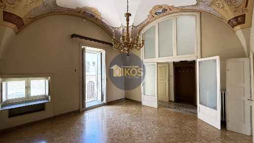 Foto Appartamento in Corso XX Settembre, Locorotondo di 200 m² con 5 locali
