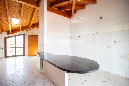 Foto Appartamento in Via 9 Novembre 1989, Turbigo di 90 m² con 3 locali