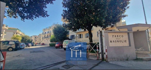 Foto Box in via Filippo Turati, Qualiano di 28 m² con 1 locali in vendita