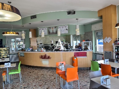 Foto Bar a Verona Zona Fiera di 140 m² con 2 locali in vendita