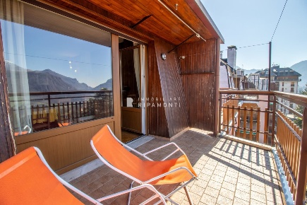 Foto Appartamento in Via Giovanni Todeschini, Barzio Centro di 65 m²
