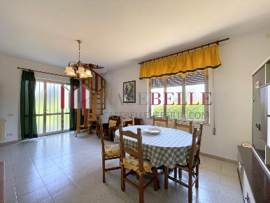 Foto Villa unifamiliare a Massarosa Bargecchia, Corsanico di 200 m²