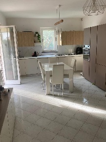 Foto Appartamento a Massa Marina di Massa Centro di 70 m² con 4 locali