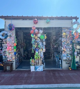 Foto Attività commerciale a Forte dei Marmi Centro di 17 m² con 1 locali