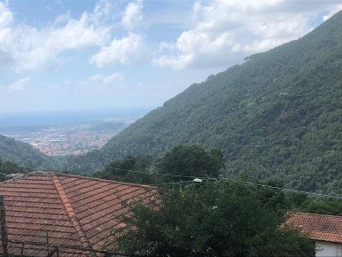 Foto Villa unifamiliare a Massa San Carlo - Antona di 100 m² con 5 locali