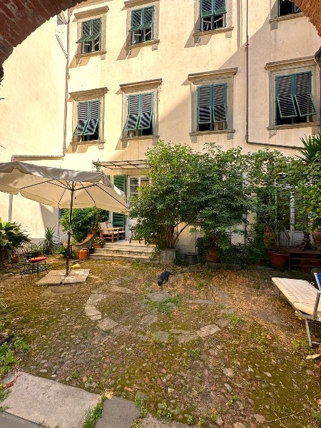 appartamento in vendita a Lucca in zona Torre