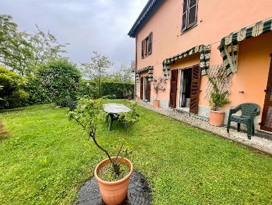 Foto Appartamento in Via Pavia, Induno Olona di 85 m² con 3 locali